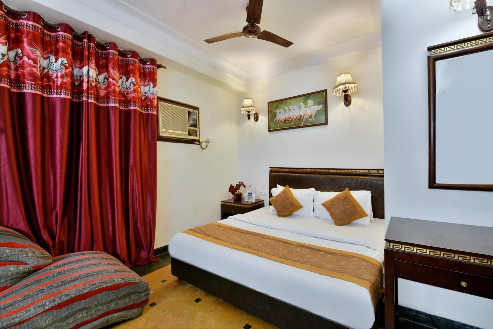 Family Spot Hotell New Delhi Exteriör bild